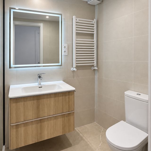 Baño reformado por ADYAN